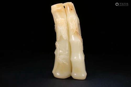 HETIAN JADE BAMBOO-SHAPE SULPTURE