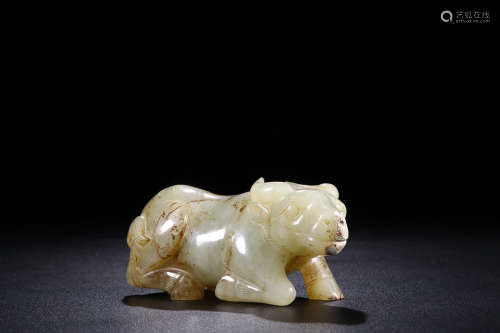 HETIAN JADE BEAST ORNAMENT