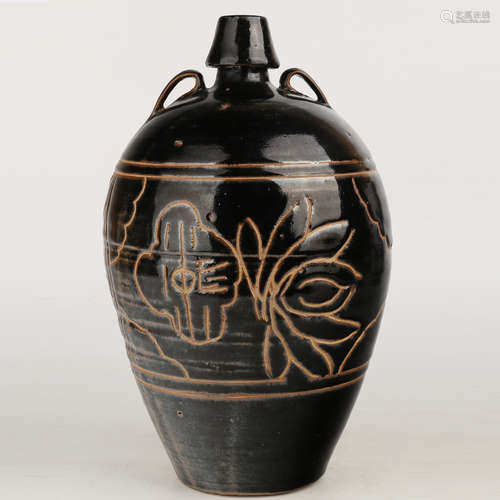 A Chinese Black Glazed Porcelain Vase