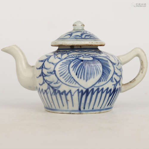 A Chinese Blue and White Porcelain Tea Pot