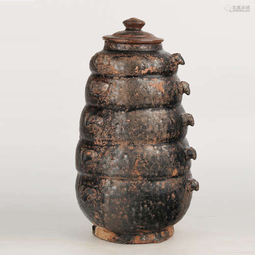A Chinese Black Glazed Porcelain Jar with Cover