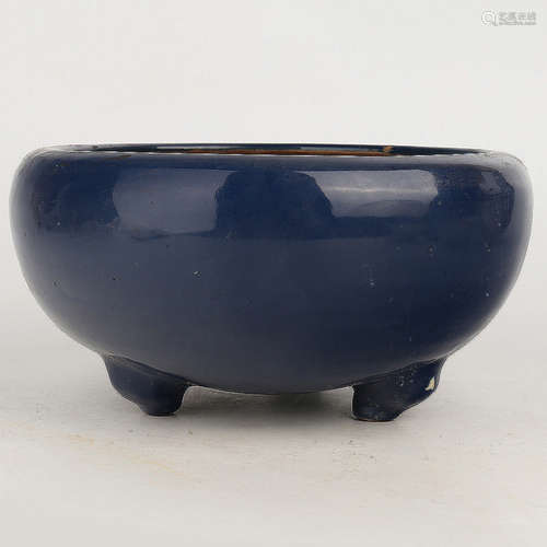 A Chinese Blue Glazed Porcelain Incense Burner