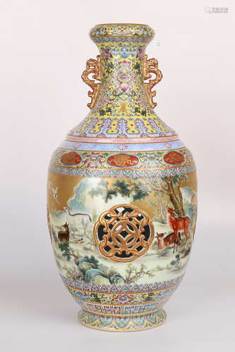 A Chinese Enamel Porcelain Vase