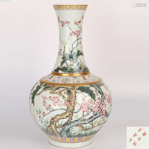 A Chinese Famille-Rose Porcelain Vase