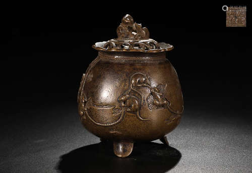 BRONZE CARVRING TRIPOD CENSER