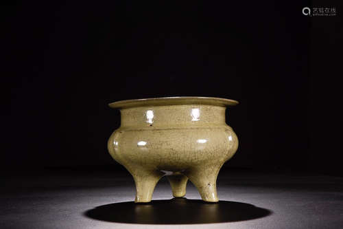 LONGQUAN YAO YELLOW GLAZE TRIPOD CENSER