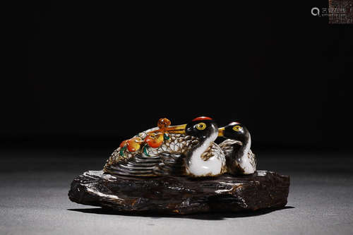 QIANLONG' MARK PORCELAIN ORNAMENT