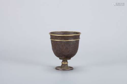 A Chinese Bronze Cup