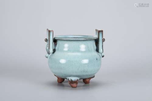 A Chinese Jun-Type Porcelain Incense Burner