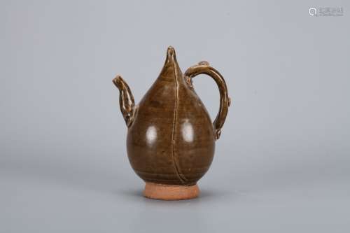 A Chinese Brown Glazed Porcelain Water Pot