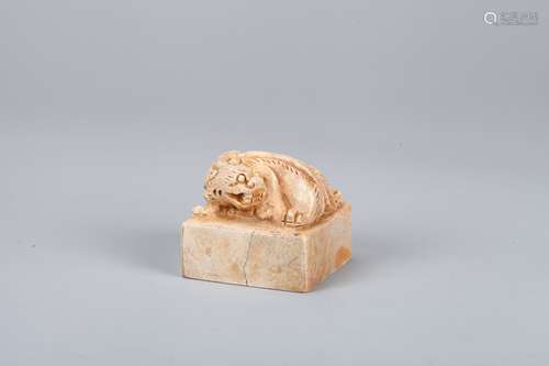 A Chinese Carved Shoushan Seal