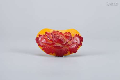 A Chinese Yellow and Red Peking Glass Snuff Bottle