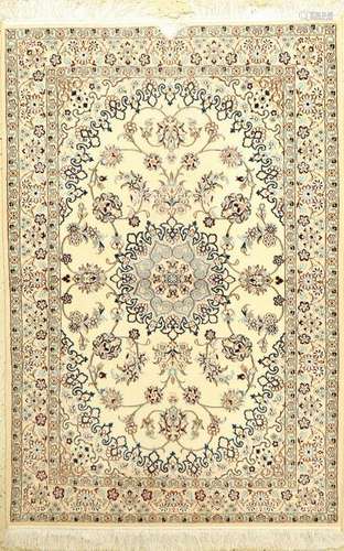 Fine Nain Rug (6 La)