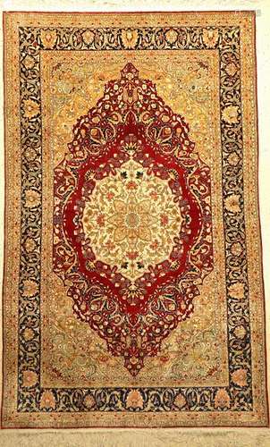 Fine Silk Kaisery Rug