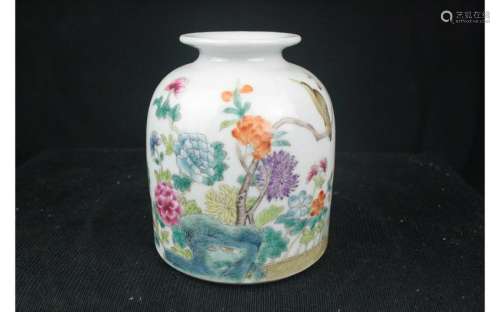 Chinese Famille Rose Porcelain Water Pot