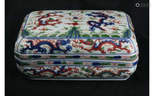 Chinese Wucai Porcelain Box