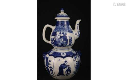 Chinese Blue and White Porcelain Ewer