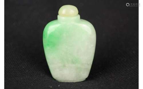 Chinese Jadeite Snuff Bottle