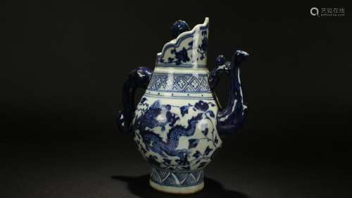 A Chinese Lidded Blue and White Dragon-decorating