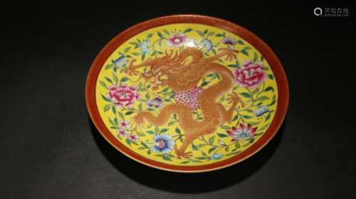 A Chinese Dragon-decorating Detailed Dragon-decorating