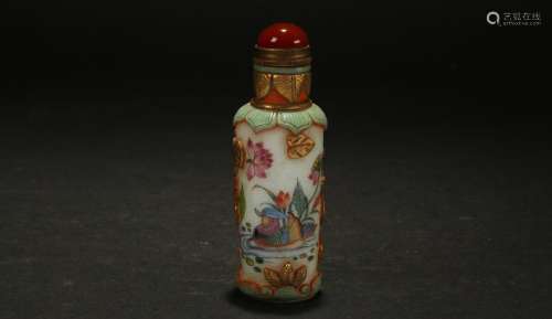 A Chinese Nature-sceen Estate Snuff Bottle Display