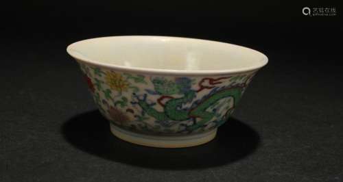 A Chinese Narrow-opening Ancient-framing Porcelain Cup