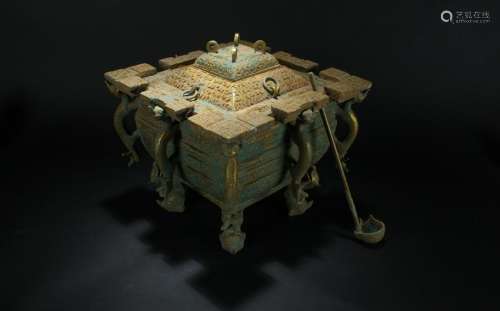 A Chinese Square-based Ancient-framing Lidded Bronze