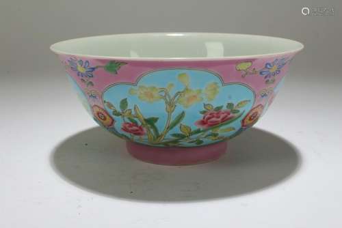 A Chinese Nature-sceen Porcelain Bowl Display