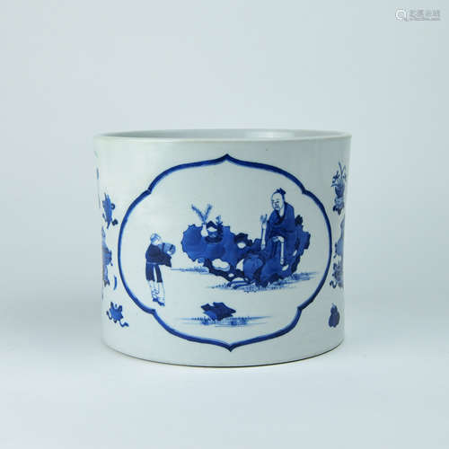 A Chinese Blue and White Porcelain Brush Pot