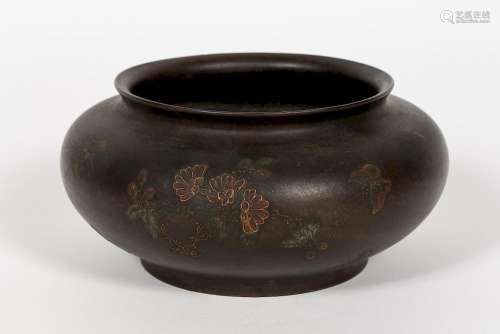 Chinese Floral and Butterfly Motif Ceramic Bowl
