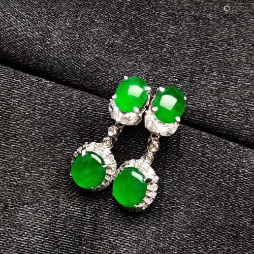 A Pair of Chinese 18K Gold Ear Rings with Jadeite Inlaid