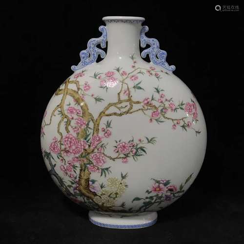 A Chinese Famille-Rose Porcelain Moon Flask