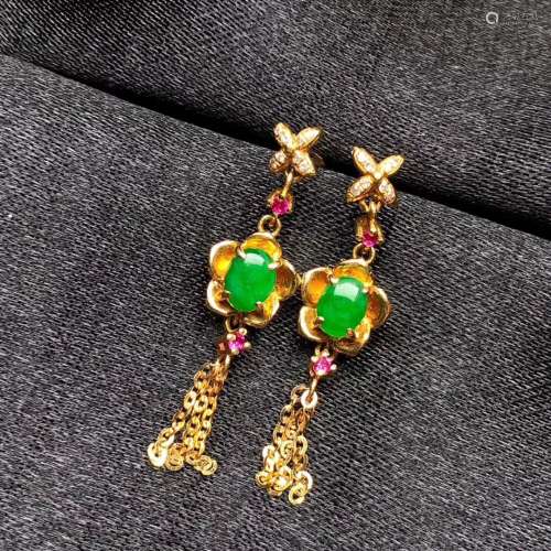 A Pair of Chinese 18K Gold Ear Rings with Carved Jadeite Inlaid