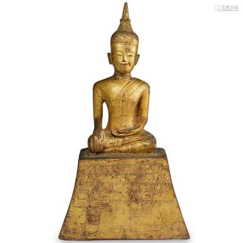 Gilt Wood Seated Buddha Statue