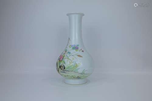 A Chinese Famille-Rose Porcelain Vase