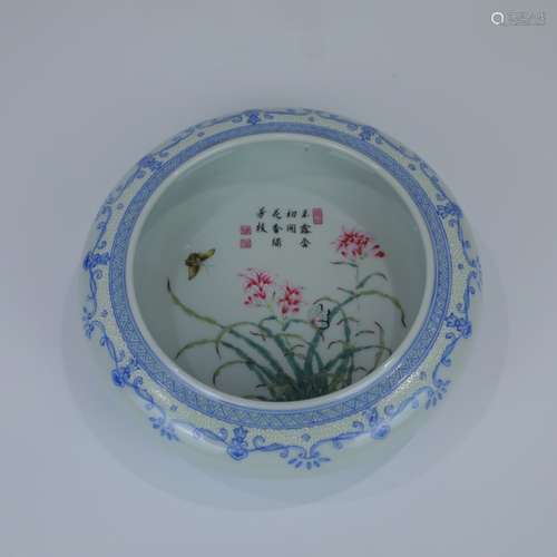 A Chinese Famille-Rose Porcelain Brush Washer