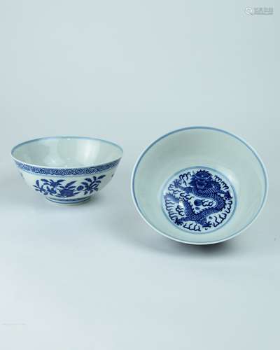 A Pair of Chinese Blue and White Porcelain Bowls