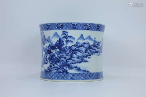 A Chinese Blue and White Porcelain Brush Pot