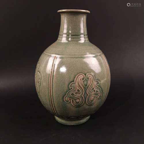 Chinese Yaozhou Kiln Vase