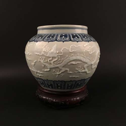 Chinese Blue-White 'Dragon' Jar