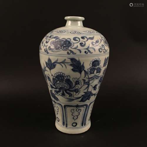 Chinese Blue-White 'Lotus' Meiping Vase