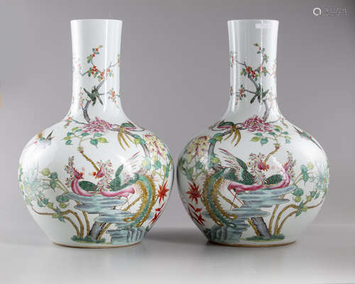 A pair of large Chinese famille rose 'birds and flowers' bottle vases, tianqiuping