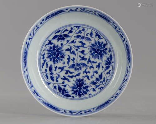 A blue and white 'lotus' dish