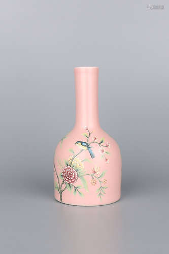 A Chinese Famille-Rose Porcelain Vase