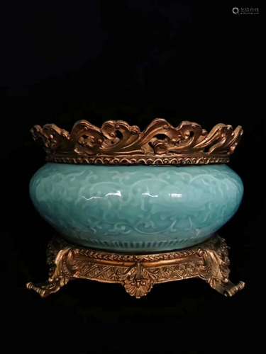 A Chinese Celadon Porcelain Brush Washer