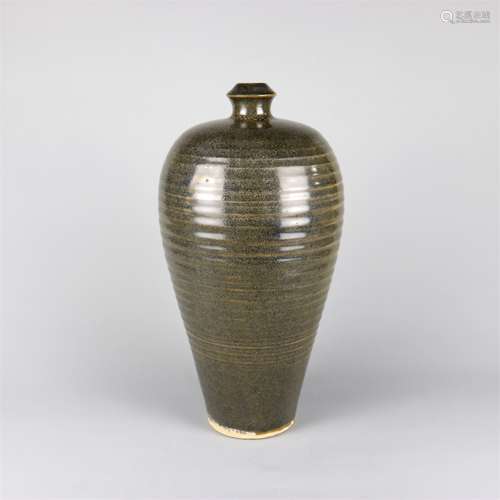 A Chinese Brown Glazed Porcelain Vase