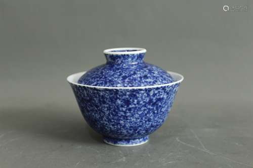 A Chinese Blue Glazed Porcelain Tea Cup with Cover