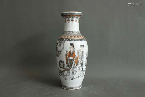 A Chinese Famille-Rose Porcelain Vase