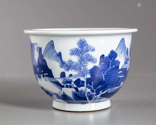 A Chinese blue and white jardinière