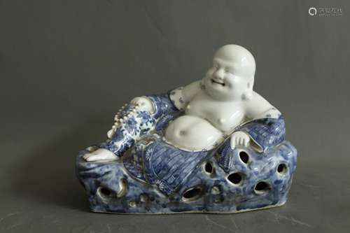 A Chinese Blue and White Porcelain Buddha